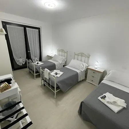 Casa Nina 2 Gæstehus *