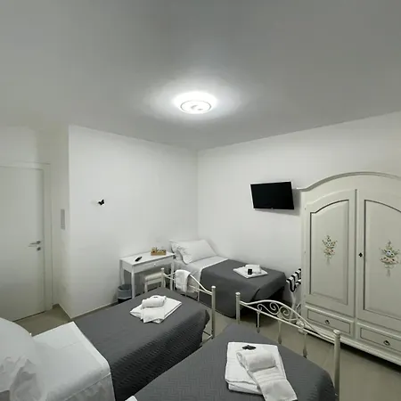 Casa Nina 2 Gæstehus *